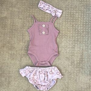 Baby romper outfit